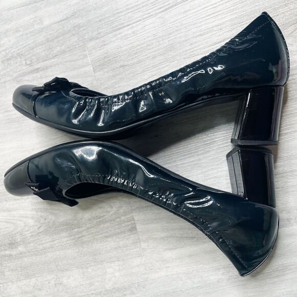 Prada Patent Bow Heels - Picture 8 of 10